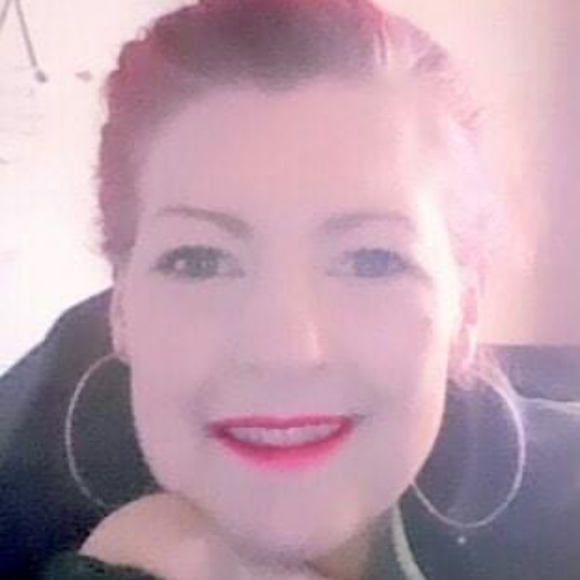 Meet your Posher, Karen - Picture 1 of 1